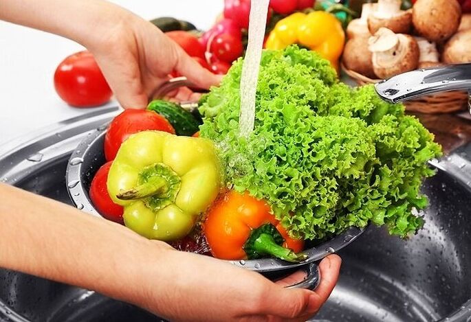 Lavez les légumes et les herbes pour prévenir les infections parasitaires