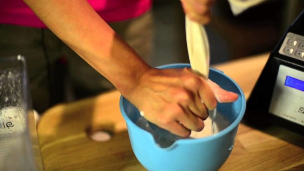 Préparer du lait de graines de courge pour éliminer les vers chez les enfants